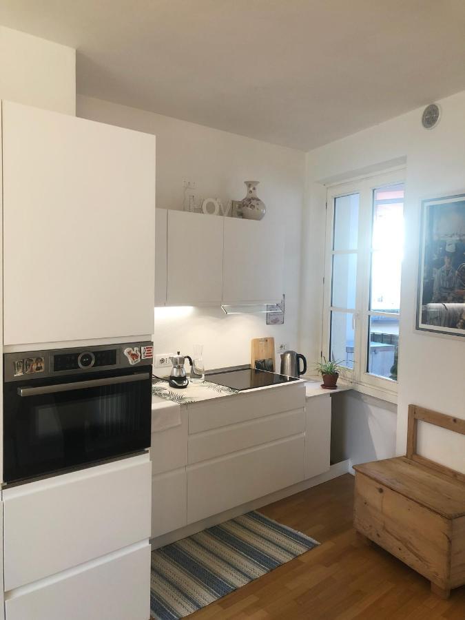 Downtown Castleview Apartment *